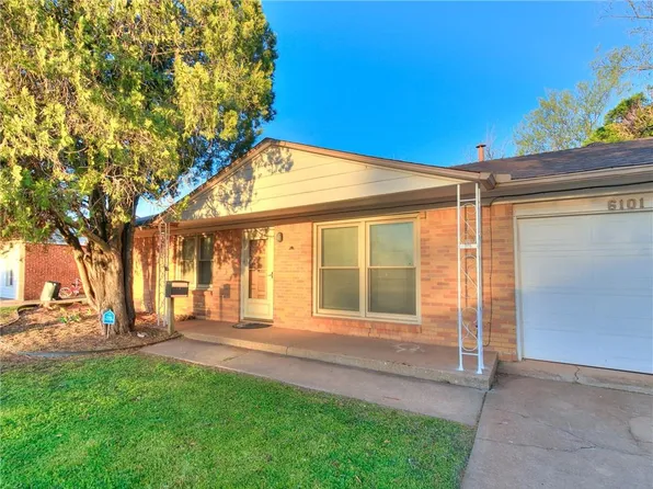 6101 N Redmond Ave, Warr Acres, OK 73122