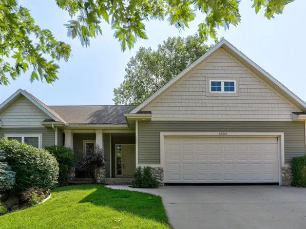 4582 Stable Dr, Hudsonville, MI 49426