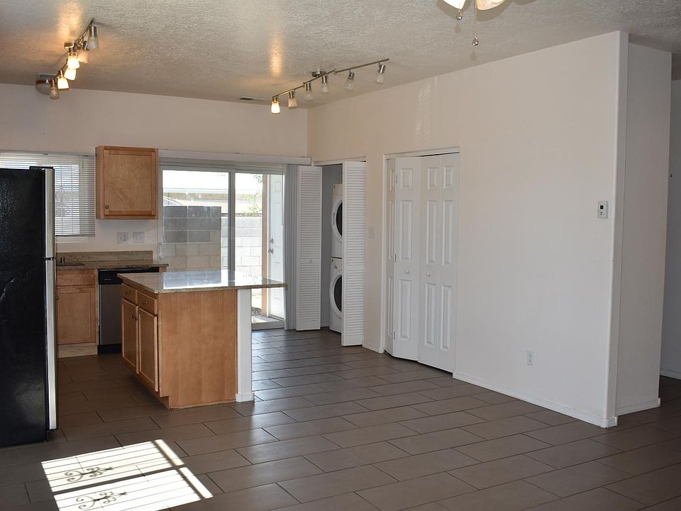Kitchen/ living area