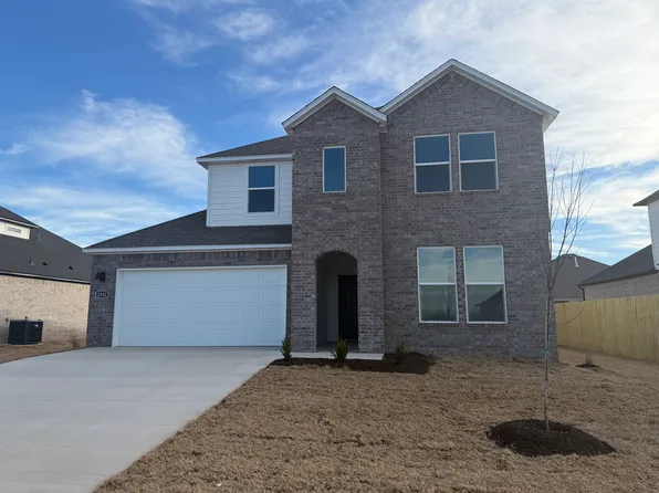 2301 Longfellow Dr, Bentonville, AR