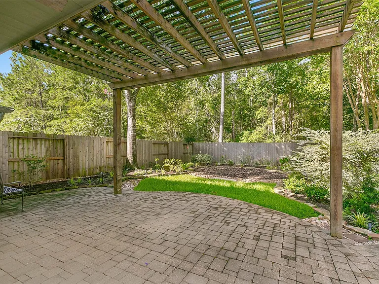 139 Ledgestone Pl — Photo 36