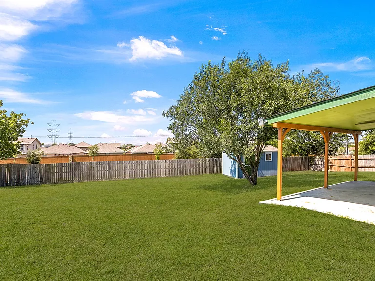 8090 Chestnut Ash in Converse TX - Homes For Rent in San Antonio TX Texas Network Realty