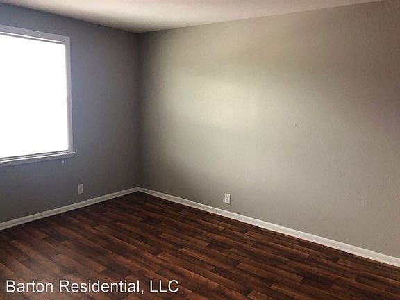 3rd image of 1044 Jefferson St #10397019