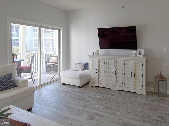3rd image of 33120 N Village Loop Unit 2206