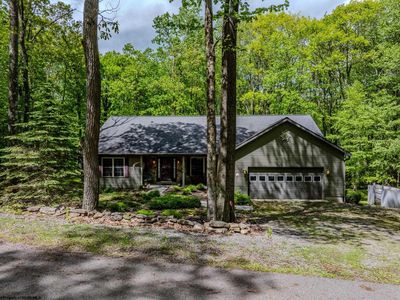 390 Aster Cir, Terra Alta, WV, 26764