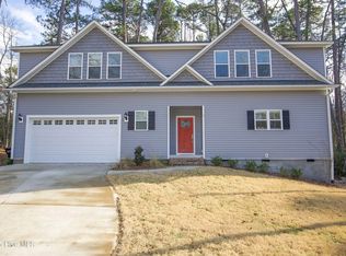 8 Duncan Ln, Pinehurst, NC 28374