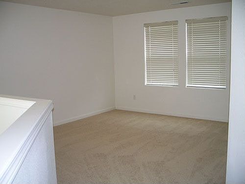 5th image of 3628 SE Starling Pl