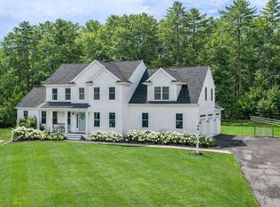 28 Prince Snow Cir, Mattapoisett, MA 02739