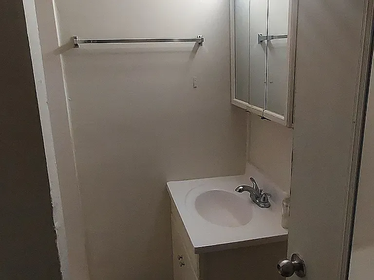 2802 S Main St #3 — Photo 9