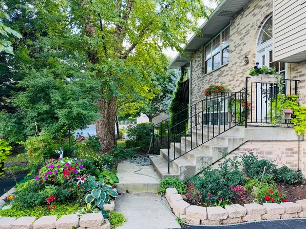 907 Elderberry Cir Unit 103, Naperville, IL 60563