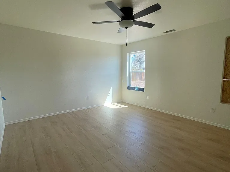 4348 N Sauter Dr W — Photo 4