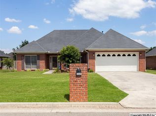 2904 Breckenridge Dr SW, Decatur, AL 35603