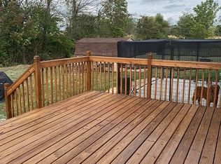 95 Snowhill Rd, Sabina, OH 45169