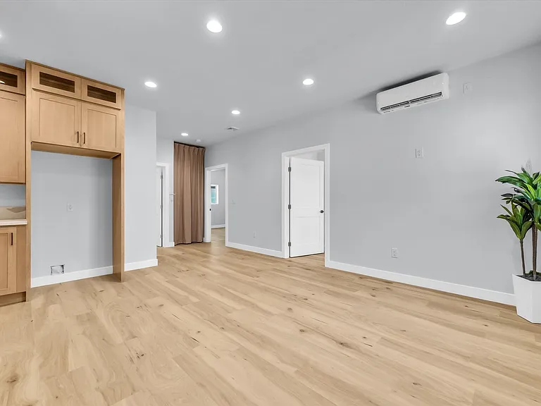 116 N Cornell Ave — Photo 27