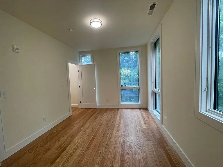 64 Cameron St #2 — Photo 7