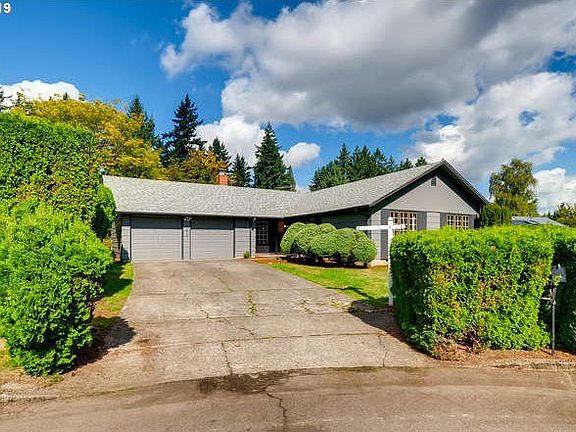 4th image of 1213 NE 84th Ave