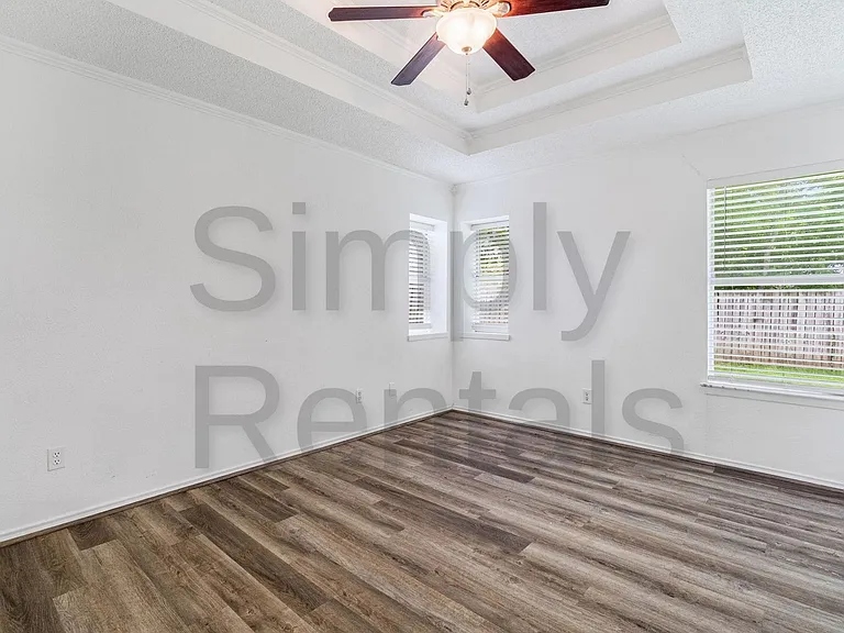 2504 Paul St — Photo 25