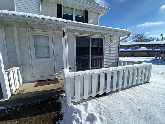 2nd image of 1420 Canyon Dr