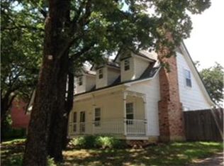 5609 Oak Branch Dr, Arlington, TX 76016