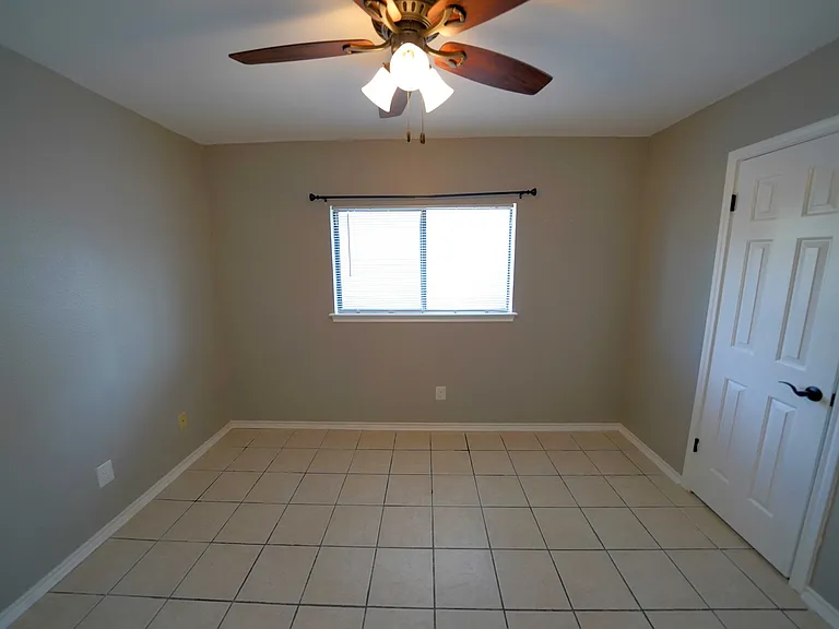 3512 Davenport — Photo 23