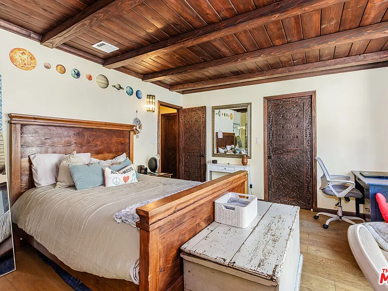 3092 Laurel Canyon Blvd — Photo 13