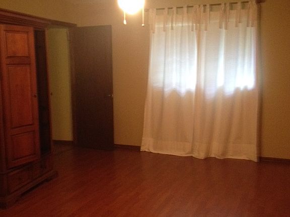 3rd image of 120 Forest Loop