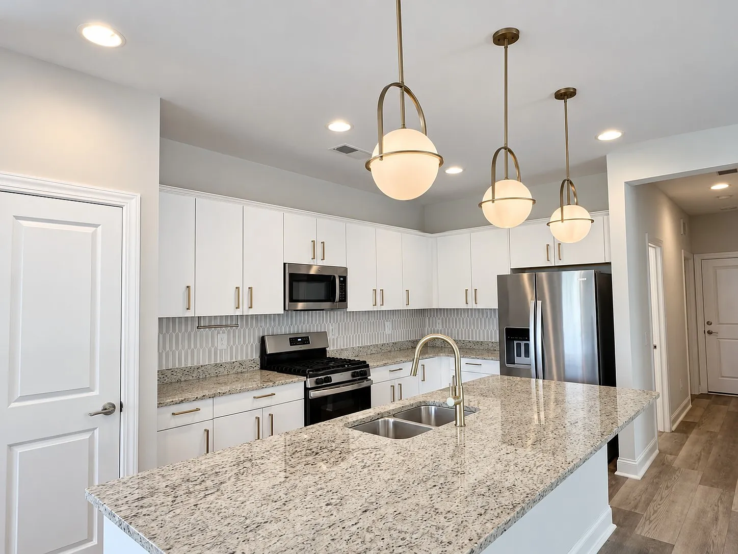 2 bed, 1493 sqft, $3,000 — Photo 4
