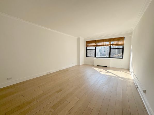 120 E 90th St APT 11B
