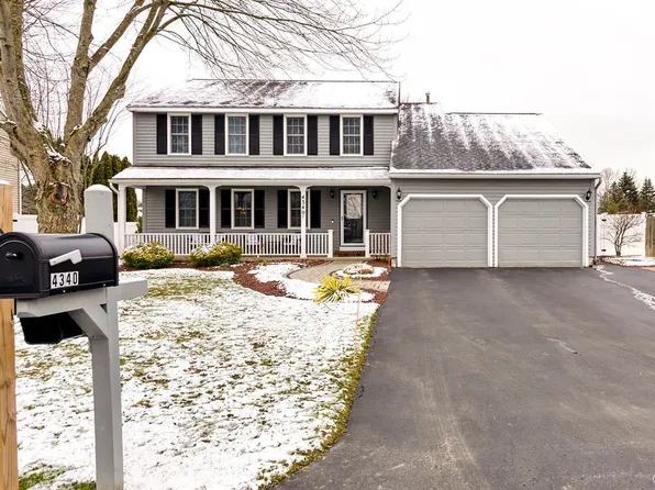 4340 Poseidon Cir, Liverpool, NY 13090