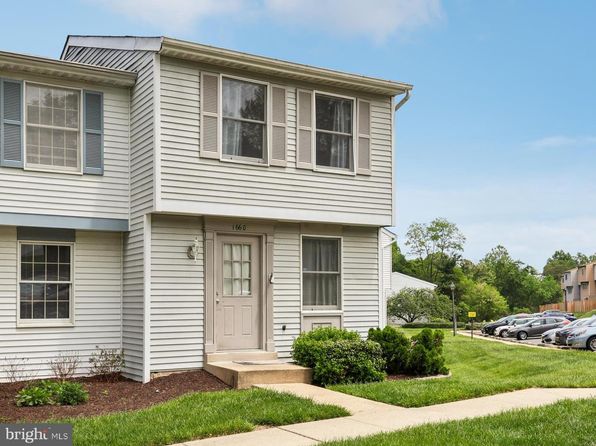 1660 Thenia Pl, Woodbridge, VA 22192