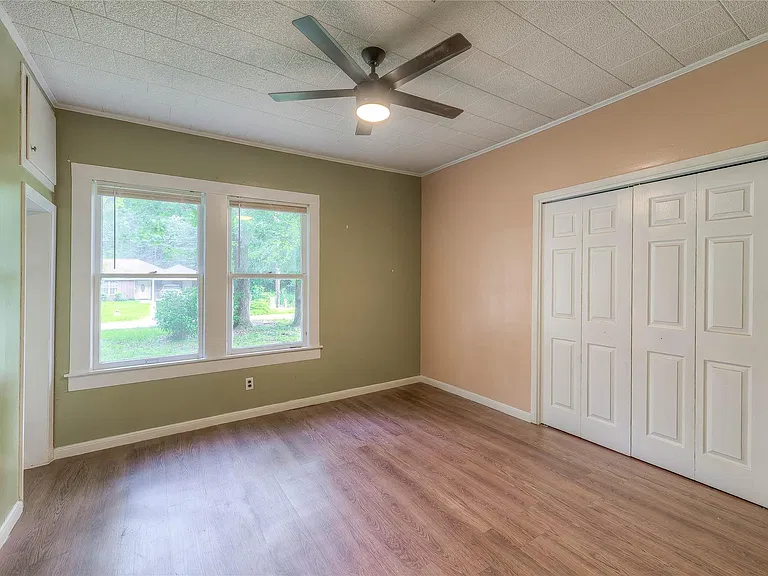 605 Arvon St — Photo 16