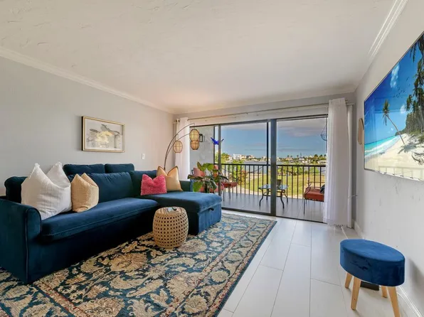 260 Southbay Dr, Naples, FL