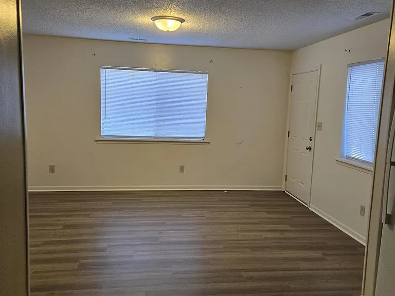 222 Easy St — Photo 9