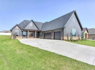2589 Forest Glen Dr, Choctaw, OK 73020