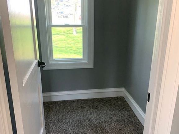 5th image of 531 Diehl Ct