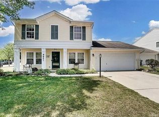 9951 Whispering Pine Dr, Tipp City, OH 45371