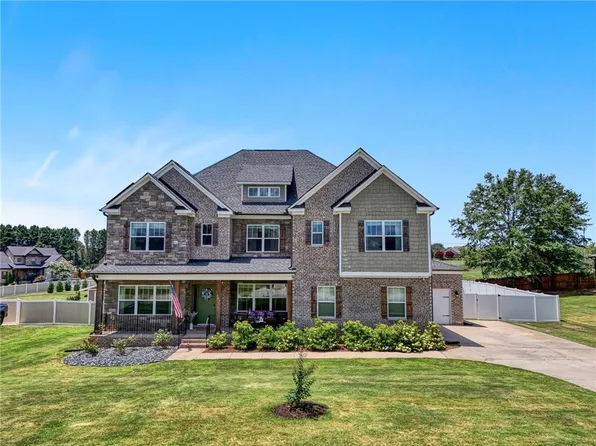 209 Willow Creek Way, Greer, SC 29651