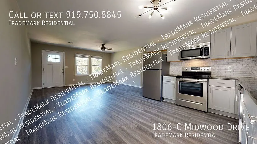 2 Bedroom 1 Bathroom Apartment — Photo 2