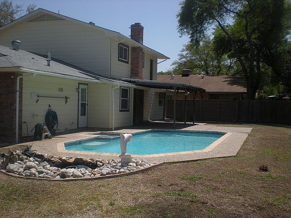Pool & Pond View