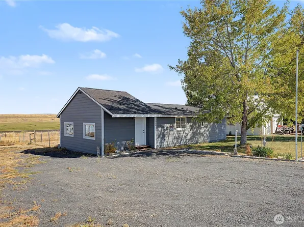 3986 Road 20 NE, Soap Lake, WA 98851