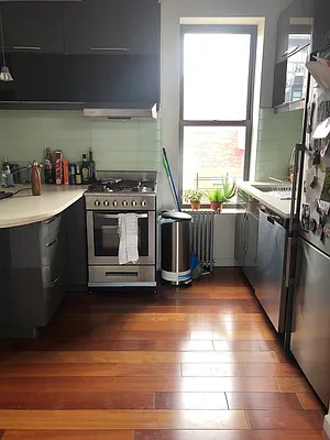 Rented by Compass | media 9