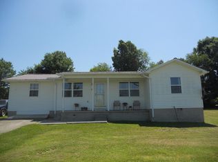 1022 Ridgeway Rd, Jamestown, TN 38556