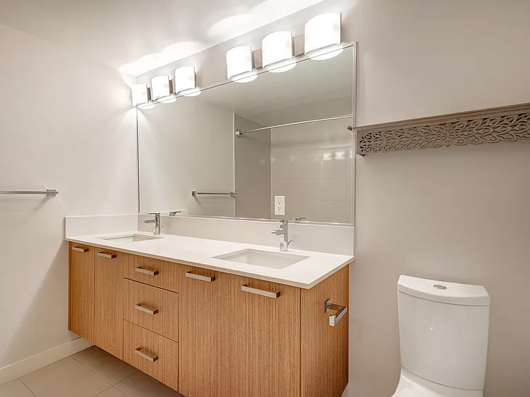 1029 15th Ave SW #102 — Photo 18