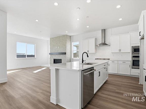 6th image of this home