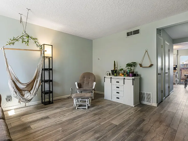 8048 Montague St — Photo 3