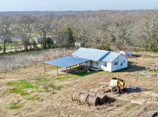 5194 County Road 15200, Deport, TX 75435