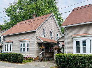 29 High St, South Hadley, MA 01075