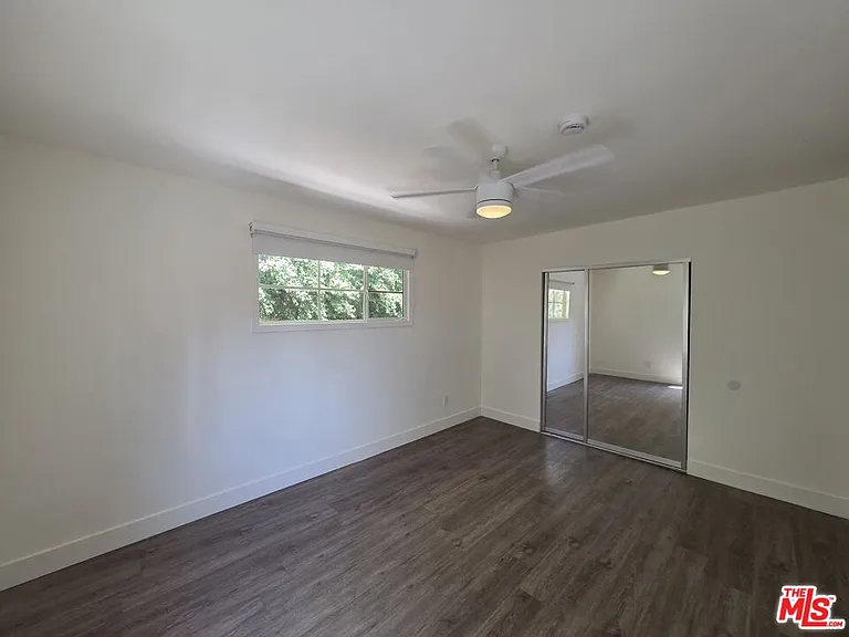 1635 S Beverly Glen Blvd #6 — Photo 53