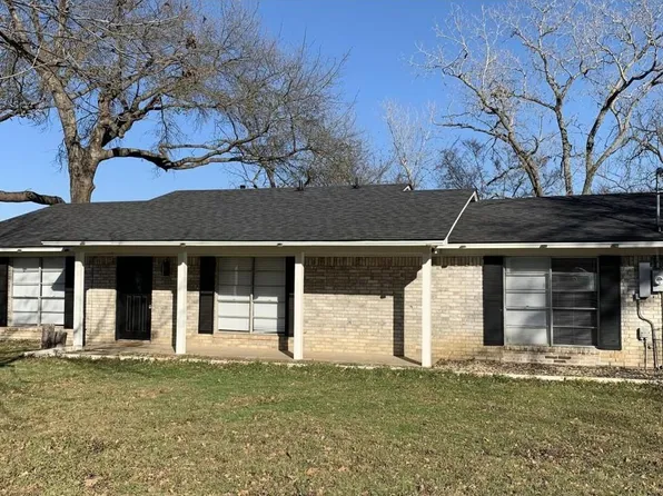 301 Dena Ln, Aubrey, TX 76227
