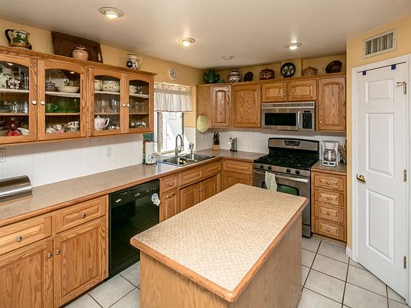 4th image of 1050 Palo Verde Dr